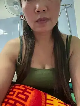 Snapshot of Milky-milk chatting on March 28, 2026, 3:24 pm Milky-milk online show from March 28, 2026, 3:24 pm