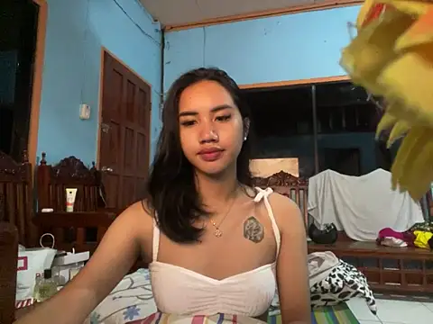 Snapshot of Divine_Goddesss chatting on September 28, 2025, 6:15 pm Divine Goddesss online show from September 28, 2025, 6:15 pm