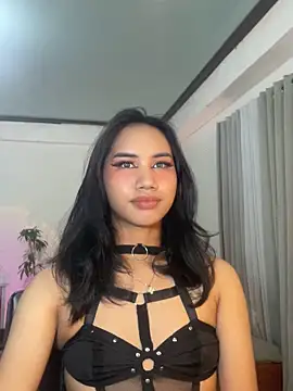 Snapshot of Divine_Goddesss chatting on September 22, 2025, 3:56 am Divine Goddesss online show from September 22, 2025, 3:56 am