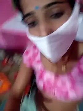 Snapshot of Sh_suhani chatting on October 28, 2025, 8:35 am Sh suhani online show from October 28, 2025, 8:35 am