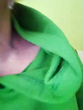 Snapshot of Alissa55552111 chatting on March 31, 2026, 5:31 am Alissa55552111 online show from March 31, 2026, 5:31 am