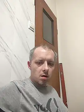 Snapshot of szajbusek41 chatting on January 15, 2026, 3:48 pm szajbusek41 online show from January 15, 2026, 3:48 pm