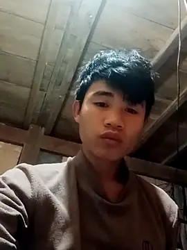 Snapshot of Nhyy_xx chatting on March 7, 2026, 4:01 pm Nhyy xx online show from March 7, 2026, 4:01 pm