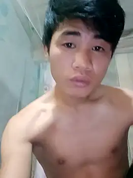 Snapshot of Nhyy_xx chatting on July 5, 2026, 8:21 am Nhyy xx online show from July 5, 2026, 8:21 am
