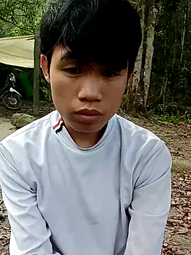 Snapshot of Nhyy_xx chatting on March 20, 2026, 9:43 am Nhyy xx online show from March 20, 2026, 9:43 am