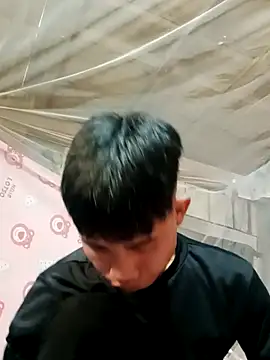 Snapshot of Nhyy_xx chatting on April 4, 2026, 3:13 am Nhyy xx online show from April 4, 2026, 3:13 am