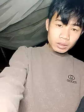 Snapshot of Nhyy_xx chatting on March 13, 2026, 8:03 pm Nhyy xx online show from March 13, 2026, 8:03 pm