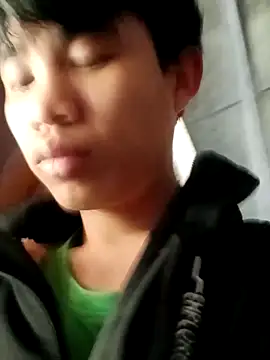 Snapshot of Nhyy_xx chatting on February 26, 2026, 2:44 am Nhyy xx online show from February 26, 2026, 2:44 am