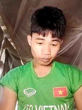 Snapshot of Nhyy_xx chatting on April 16, 2026, 1:28 am Nhyy xx online show from April 16, 2026, 1:28 am