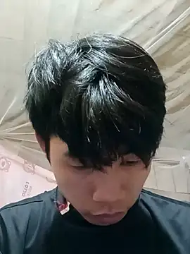 Snapshot of Nhyy_xx chatting on March 27, 2026, 8:11 am Nhyy xx online show from March 27, 2026, 8:11 am