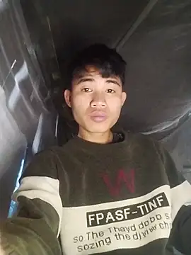 Nhyy xx online show from October 24, 2025, 3:05 am