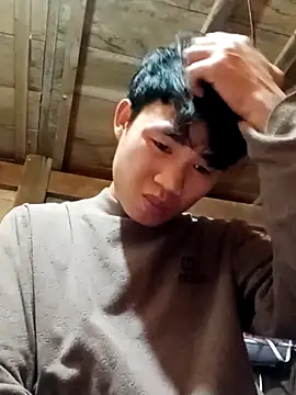 Snapshot of Nhyy_xx chatting on March 13, 2026, 5:23 am Nhyy xx online show from March 13, 2026, 5:23 am