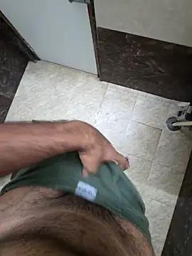 thick hard dick online show from September 25, 2025, 6:41 am
