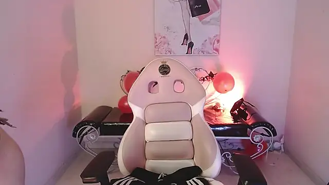 Snapshot of gaby_angel_ chatting on November 19, 2025, 7:47 pm gaby angel online show from November 19, 2025, 7:47 pm