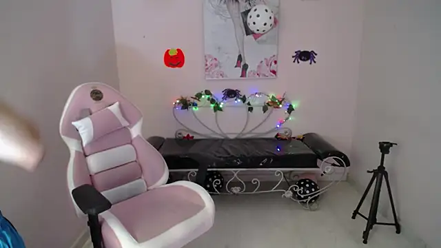 Snapshot of gaby_angel_ chatting on November 11, 2025, 5:41 pm gaby angel online show from November 11, 2025, 5:41 pm