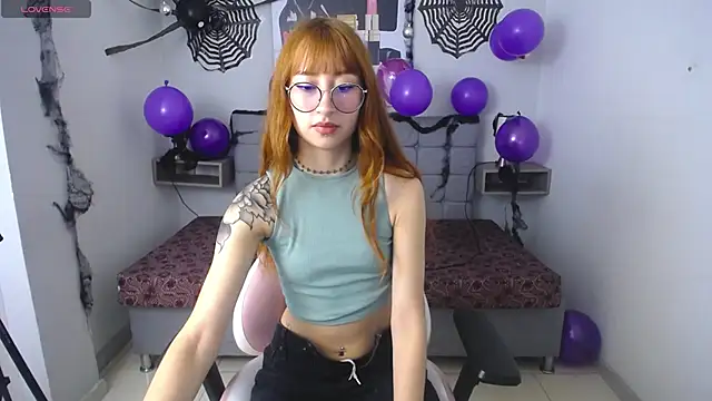 Snapshot of gaby_angel_ chatting on October 21, 2025, 5:45 pm gaby angel online show from October 21, 2025, 5:45 pm