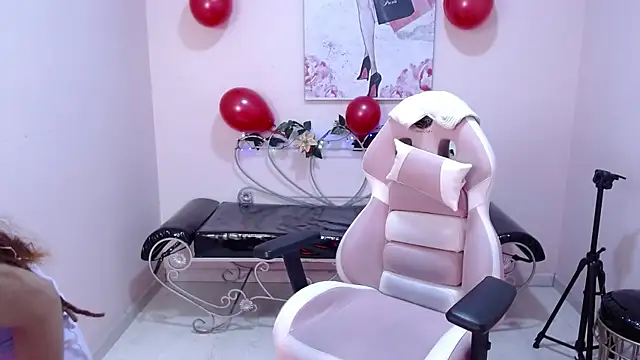 Snapshot of gaby_angel_ chatting on November 14, 2025, 6:00 pm gaby angel online show from November 14, 2025, 6:00 pm