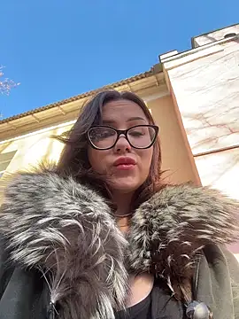 DeliceMaya online show from October 25, 2025, 7:18 am