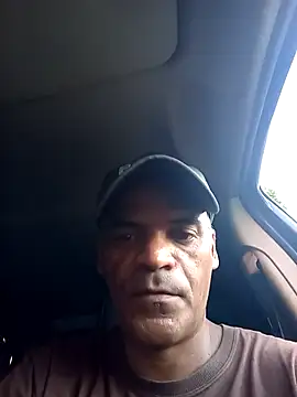 Snapshot of JeffersonRay chatting on April 9, 2026, 9:37 am JeffersonRay online show from April 9, 2026, 9:37 am