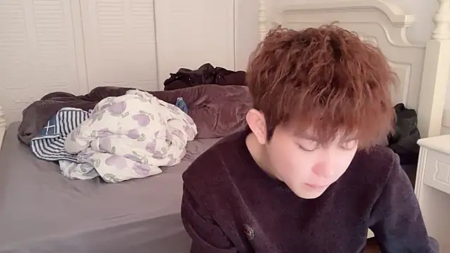 xlong00099 online show from December 14, 2025, 5:35 am