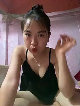 Lina-sexyy online show from April 14, 2026, 1:43 am