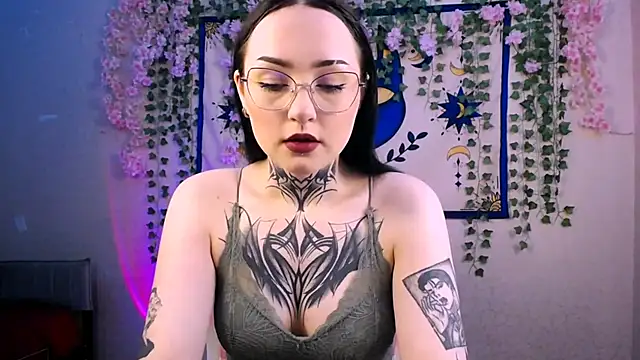 Snapshot of MollyKissy chatting on April 16, 2026, 4:57 am MollyKissy online show from April 16, 2026, 4:57 am