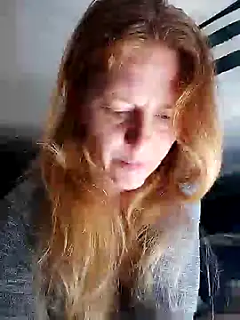 Snapshot of anayshotgirl chatting on October 15, 2025, 8:06 pm anayshotgirl online show from October 15, 2025, 8:06 pm