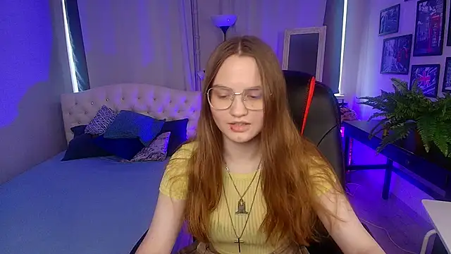 Snapshot of Evii_Stich chatting on September 20, 2025, 7:57 am Evii Stich online show from September 20, 2025, 7:57 am