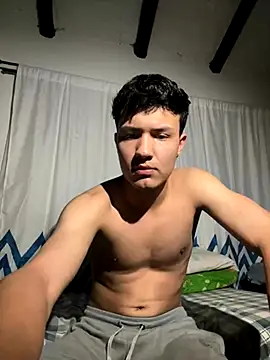 Snapshot of El_awo_ chatting on November 17, 2025, 3:32 am El awo online show from November 17, 2025, 3:32 am