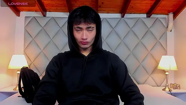 Snapshot of Clement_Reyes chatting on November 29, 2025, 12:49 pm Clement Reyes online show from November 29, 2025, 12:49 pm