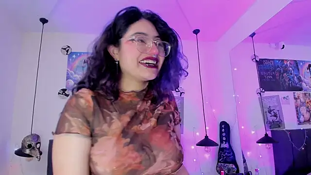 SabrinaV  online show from March 31, 2026, 11:23 am