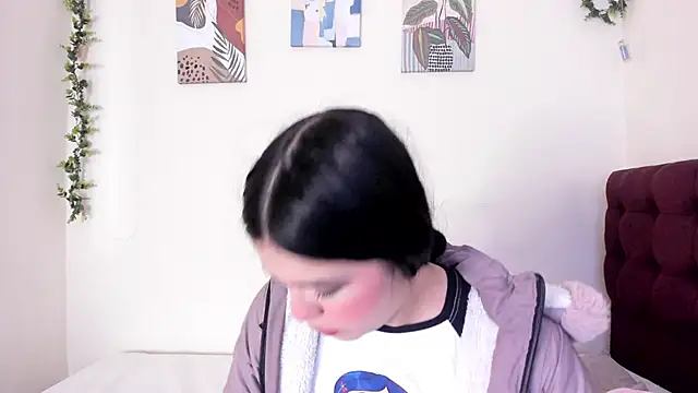 Dulcee 1 online show from December 2, 2025, 11:12 am