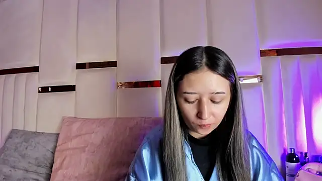 Snapshot of ANLLELOAndANGELA chatting on April 29, 2026, 5:30 pm ANLLELOAndANGELA online show from April 29, 2026, 5:30 pm