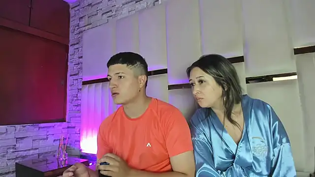 Snapshot of ANLLELOAndANGELA chatting on June 10, 2026, 5:03 pm ANLLELOAndANGELA online show from June 10, 2026, 5:03 pm