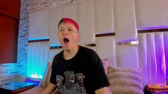 Snapshot of ANLLELOAndANGELA chatting on January 19, 2026, 3:38 pm ANLLELOAndANGELA online show from January 19, 2026, 3:38 pm