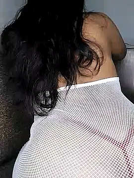 Karin 39 online show from April 16, 2026, 1:39 am