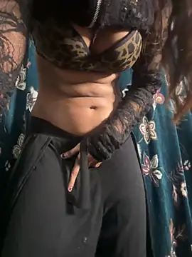 DAMinii  online show from November 6, 2025, 6:45 pm