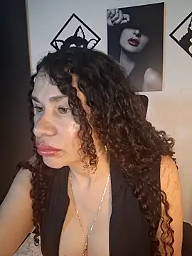 Snapshot of Lina_444 chatting on May 8, 2026, 1:31 am Lina 444 online show from May 8, 2026, 1:31 am