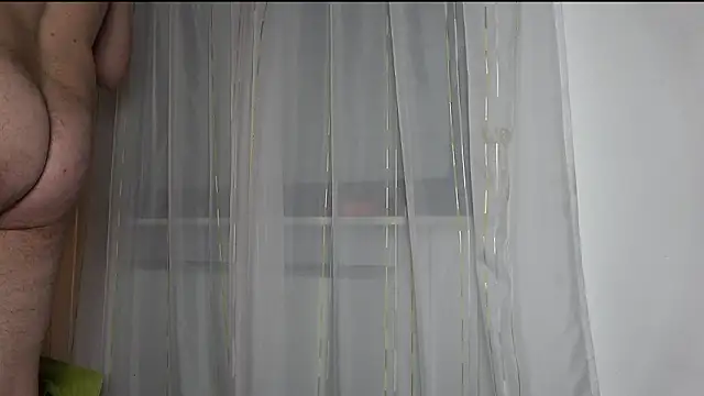 Snapshot of hiddenman87 chatting on February 25, 2026, 1:06 am hiddenman87 online show from February 25, 2026, 1:06 am