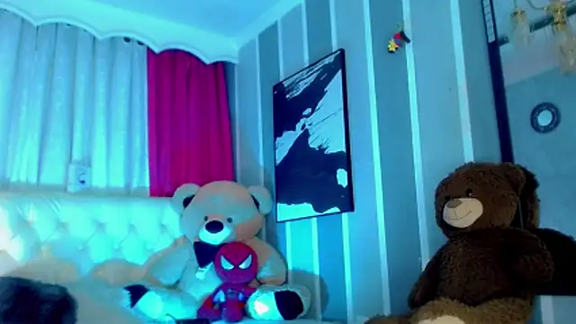 Julia Bulette1 online show from March 31, 2026, 1:40 am