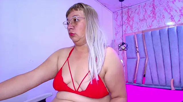 MaylinRosse  online show from October 29, 2025, 7:13 pm