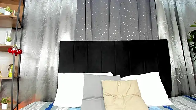 Snapshot of Lenapaul_ chatting on December 4, 2025, 4:22 am Lenapaul online show from December 4, 2025, 4:22 am