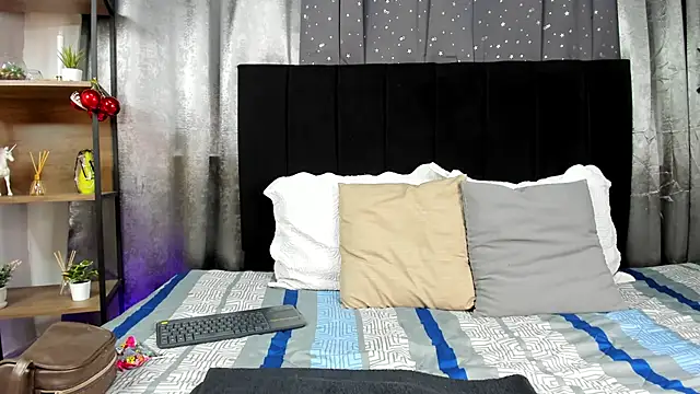 Snapshot of Lenapaul_ chatting on December 14, 2025, 4:51 am Lenapaul online show from December 14, 2025, 4:51 am