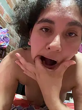 Snapshot of lunasexyhot18 chatting on November 7, 2025, 4:50 am lunasexyhot18 online show from November 7, 2025, 4:50 am