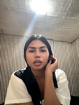 Snapshot of Sexy-Davina chatting on October 2, 2025, 5:05 pm Sexy-Davina online show from October 2, 2025, 5:05 pm