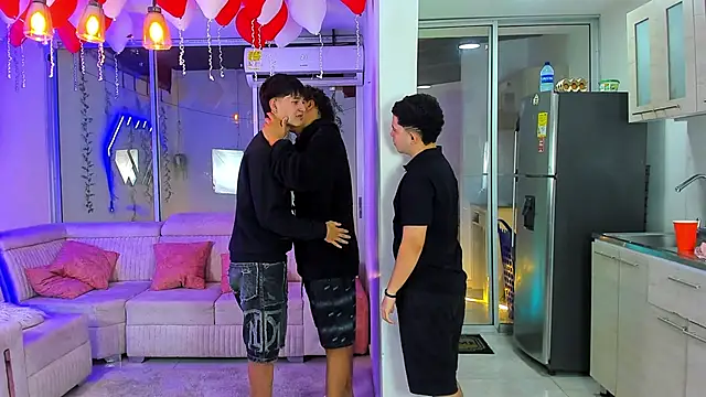 Snapshot of Houseofwarrios chatting on February 20, 2026, 6:19 am Houseofwarrios online show from February 20, 2026, 6:19 am