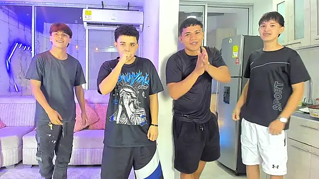 Snapshot of Houseofwarrios chatting on January 7, 2026, 5:34 am Houseofwarrios online show from January 7, 2026, 5:34 am