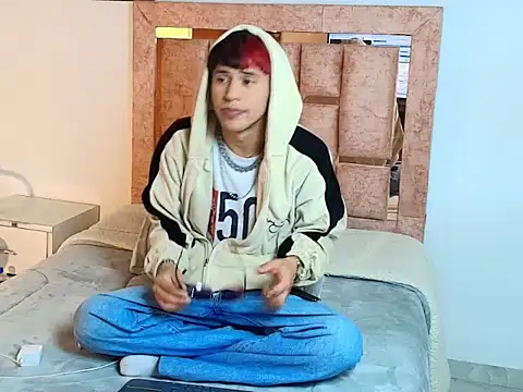 Snapshot of DemianSalvatore chatting on November 29, 2025, 9:04 pm DemianSalvatore online show from November 29, 2025, 9:04 pm