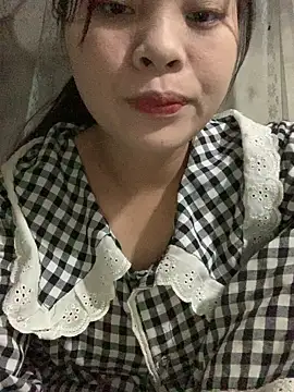 Snapshot of -Miraa- chatting on September 26, 2025, 8:43 am -Miraa- online show from September 26, 2025, 8:43 am