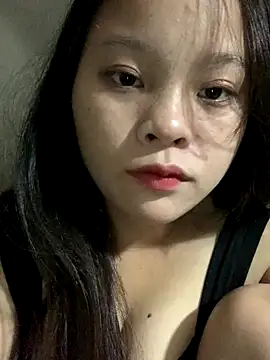 Snapshot of -Miraa- chatting on September 18, 2025, 3:42 am -Miraa- online show from September 18, 2025, 3:42 am